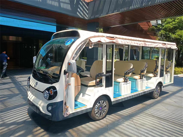 小型电动四轮车助力丝路